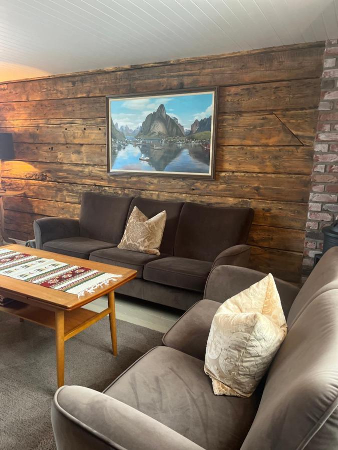 Lofoten Suite Apartments - Rostad Retro Rorbuer Reine Exterior photo
