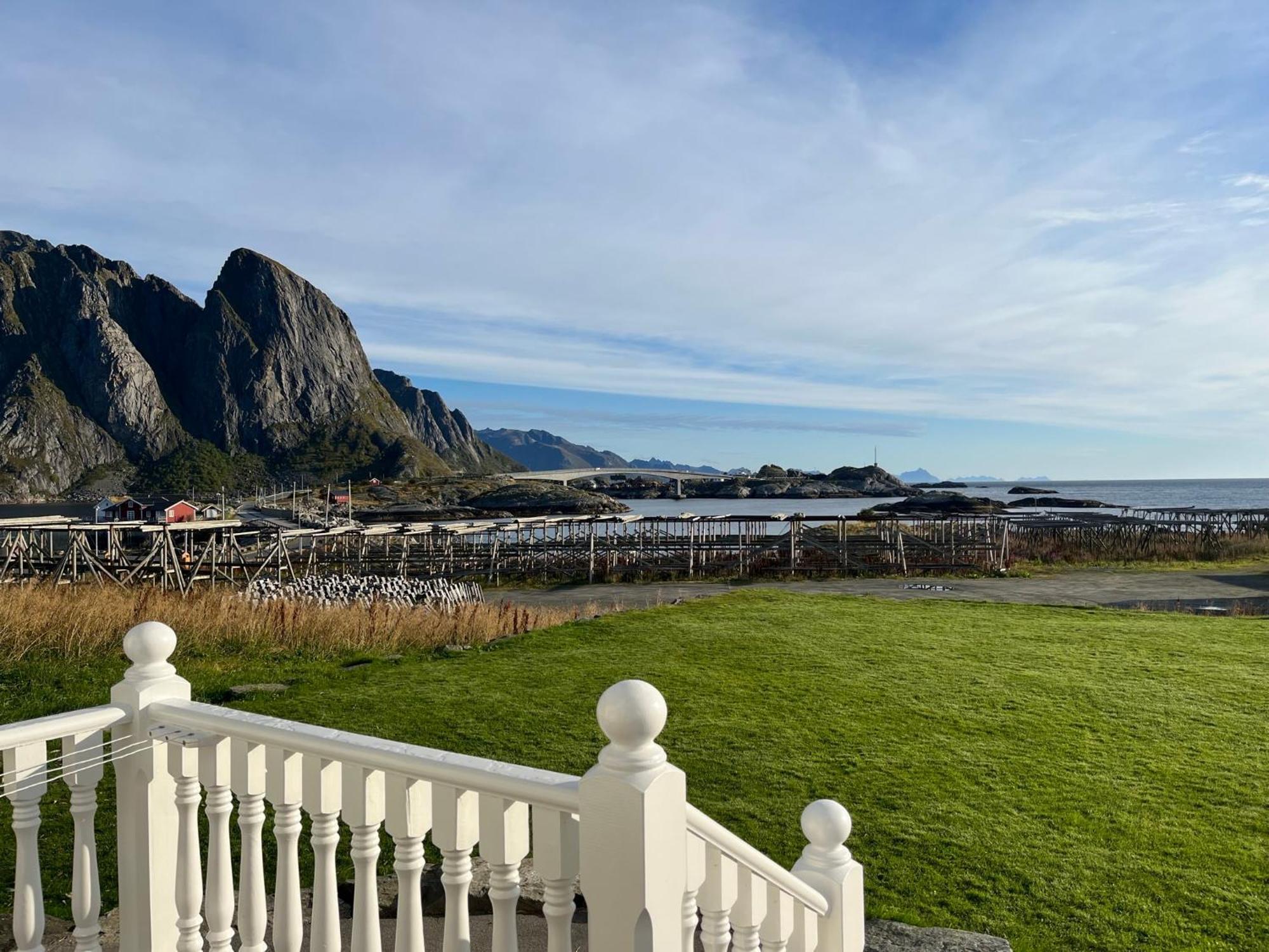 Lofoten Suite Apartments - Rostad Retro Rorbuer Reine Exterior photo