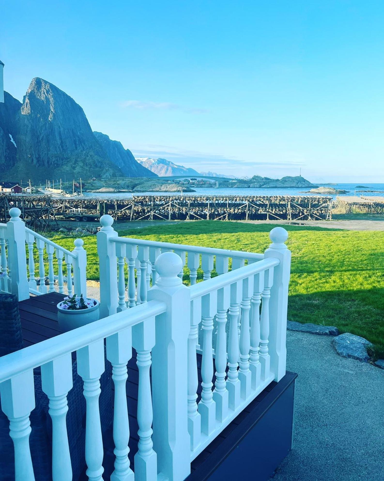 Lofoten Suite Apartments - Rostad Retro Rorbuer Reine Exterior photo